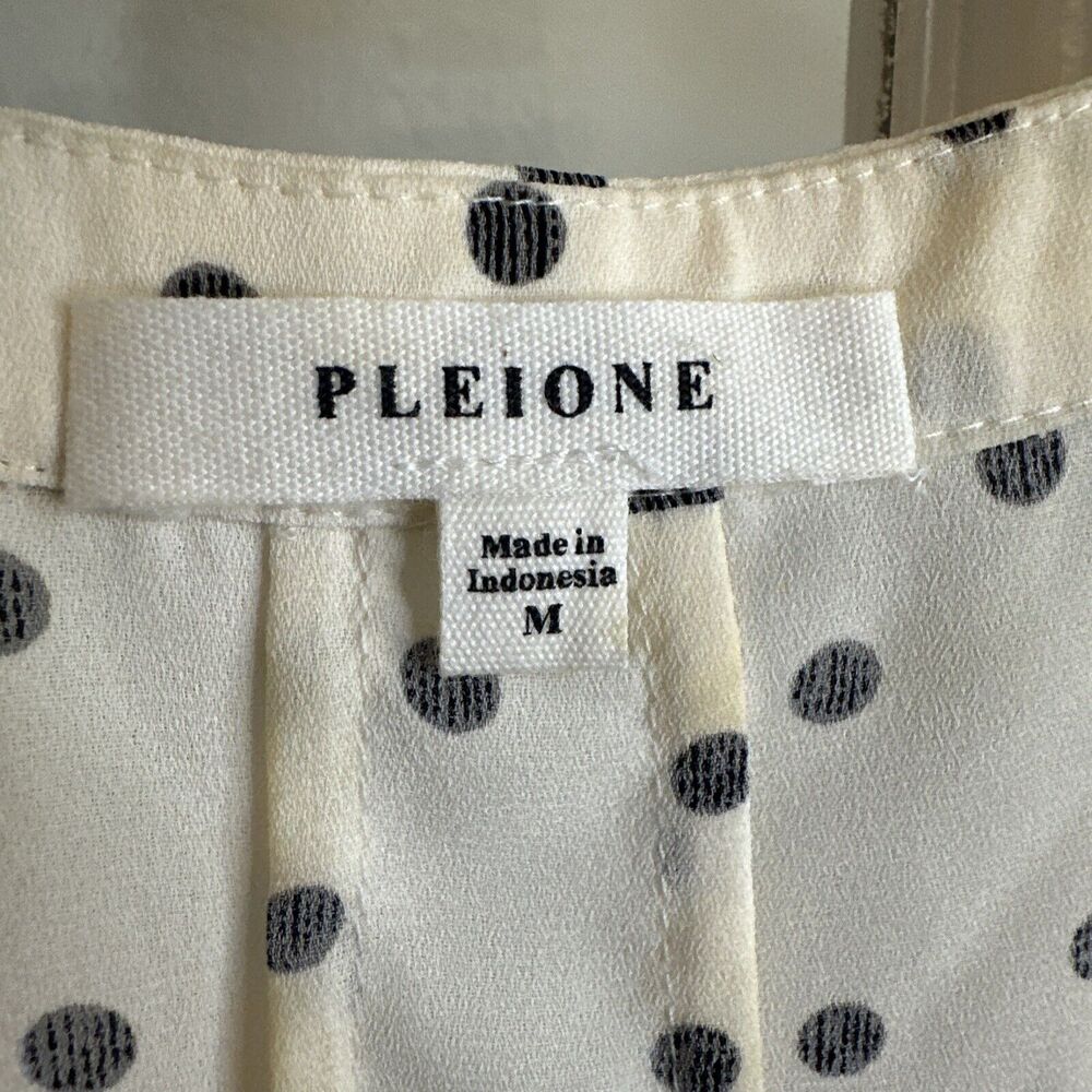 Pleione Sleeveless Top Size M White and Black Polka Dot Cami Shell - Picture 2 of 9